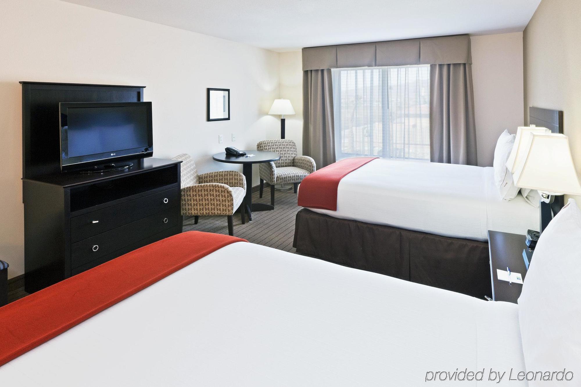 Holiday Inn Express & Suites El Paso Airport, An Ihg Hotel Room photo
